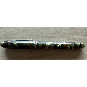 Vintage 1920s Ambassador Fountain Pen Green Marble 14K Gold Nib USA Untested